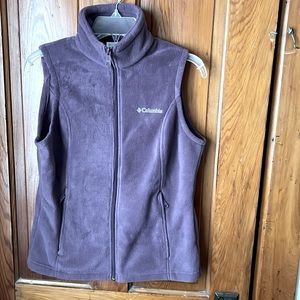 Fleece Columbia Vest! Size S!